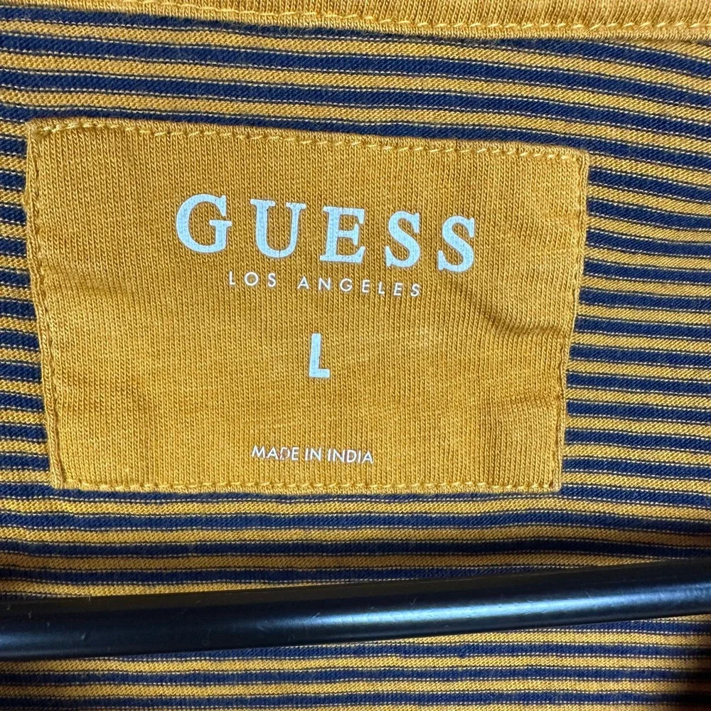 Guess Striped Pocket Tee Mens Large Yellow Navy Retro Streetwear Casual - Picture 4 of 6